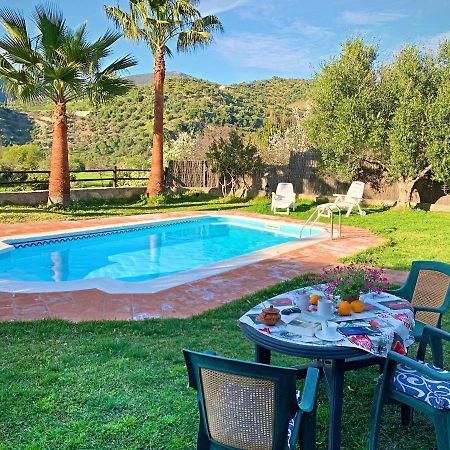 Vivelorural Casa Y Piscina En Zahara De La Sierra Exterior foto
