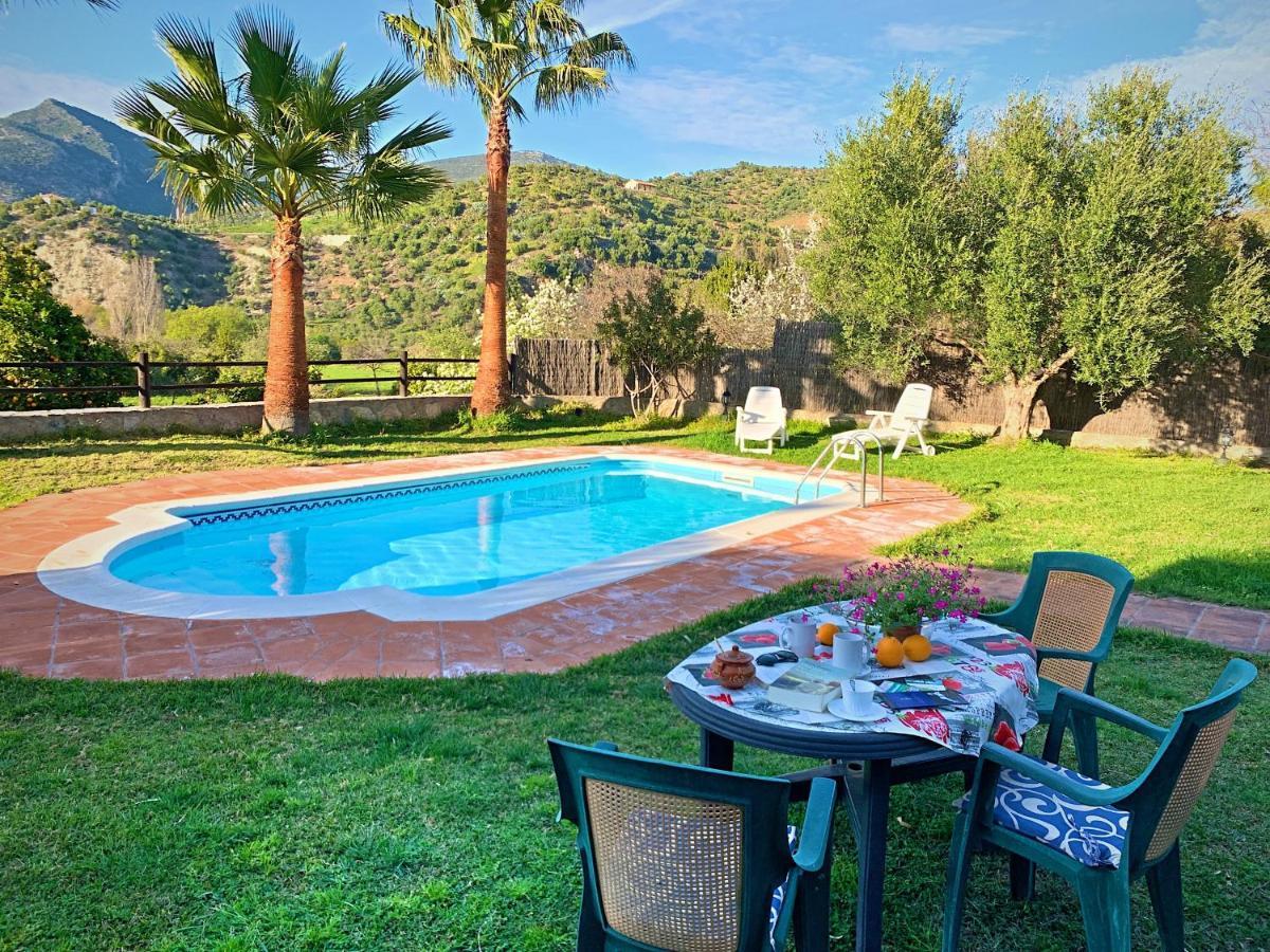 Vivelorural Casa Y Piscina En Zahara De La Sierra Exterior foto