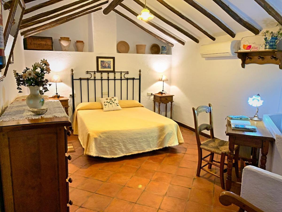 Vivelorural Casa Y Piscina En Zahara De La Sierra Exterior foto