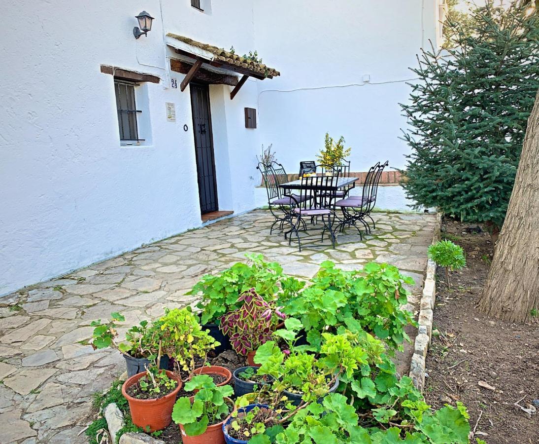 Vivelorural Casa Y Piscina En Zahara De La Sierra Exterior foto
